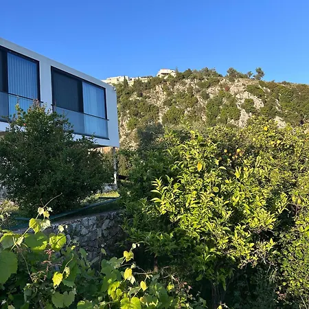 Hotel apartamentowy Escape 3*