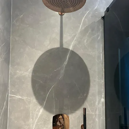 Aparthotel Escape *
