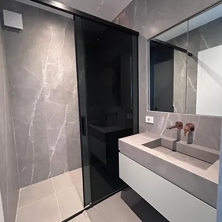 Hotel apartamentowy Escape 3*