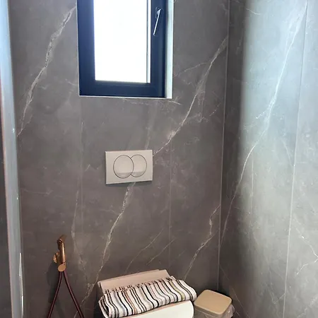Escape Hotel apartamentowy Dhërmi