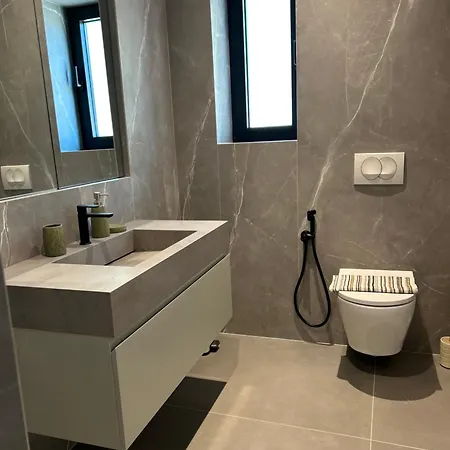 Escape 3* Dhërmi