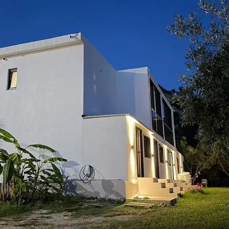 Hotel apartamentowy Escape Dhërmi